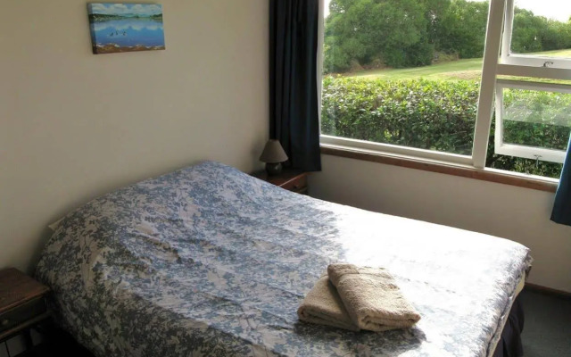 Dolphin Lodge