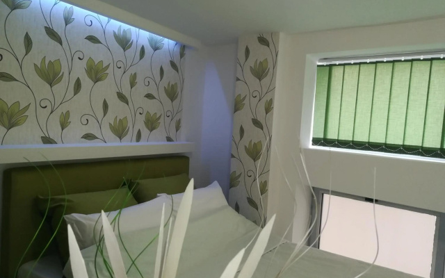 Classy and Cozy - New - 3 beds - Near Center
