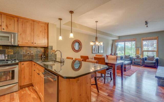Rundle Cliffs Lodge by Spring Creek Vacation
