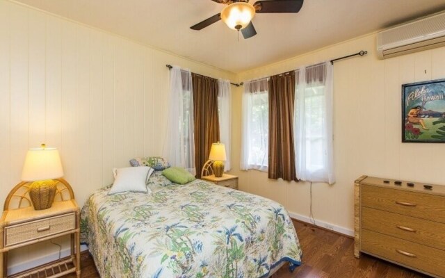 Haleiwa Sunshine 3 Bedroom Home