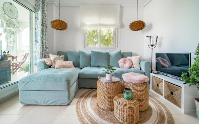 Spectacular and Stylish 2 Bed Aparment - AA1711LT