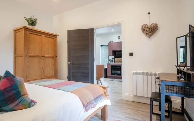 The Shed - 1 Bedroom - Cosheston