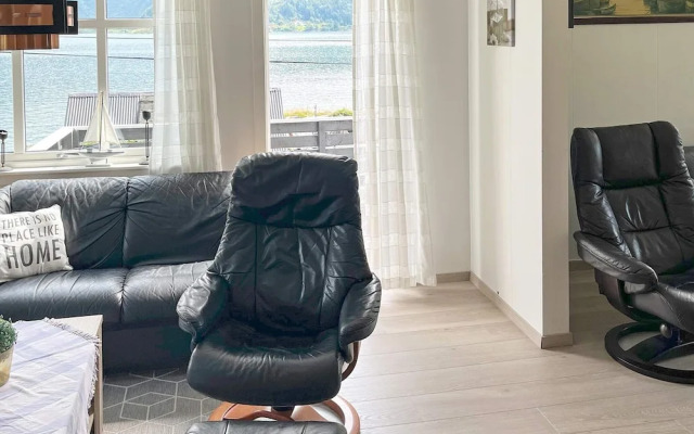 8 Person Holiday Home in Barmen