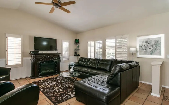 Scottsdale Kierland 3 Bdrm With Sparkling Pool!