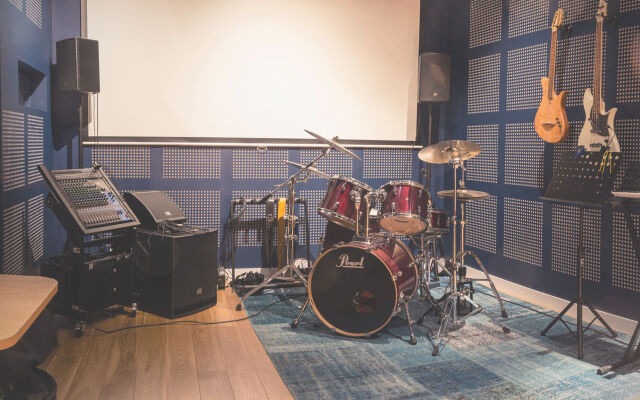 Le Magic Hall