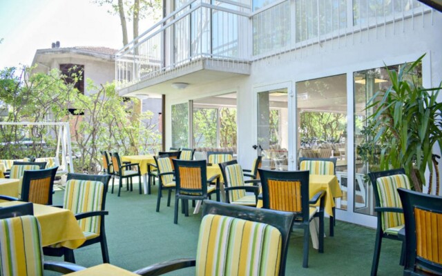 Hotel Ville De Paris