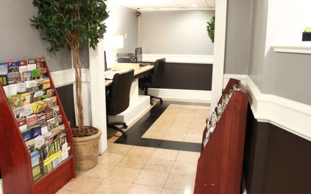 Country Inn & Suites by Radisson, North Little Rock, AR