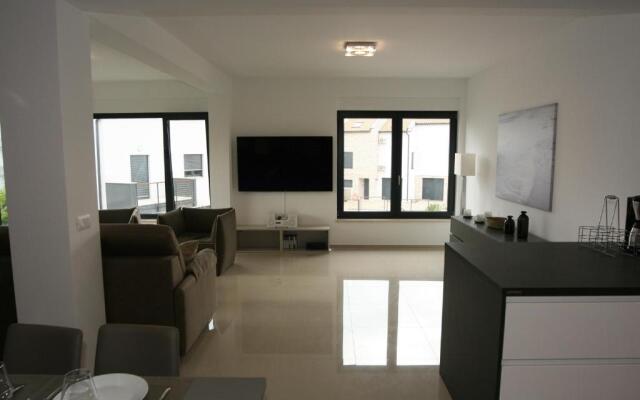 Penthouse No6