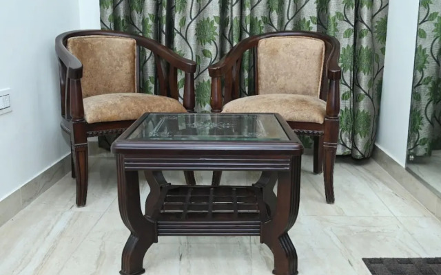 Goroomgo Skyee Residency Chandigarh