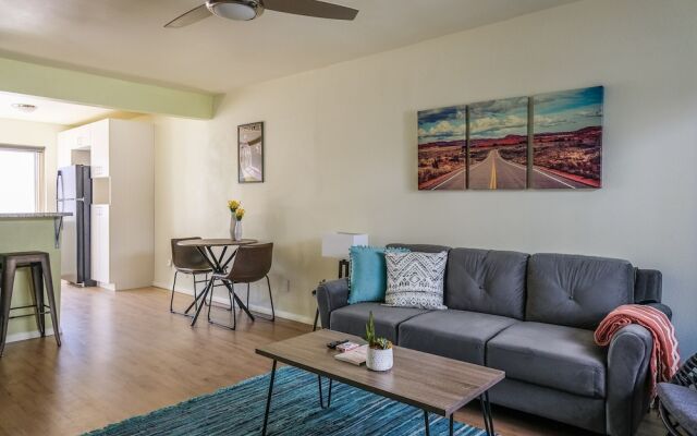 Nob Hill Apartments by Frontdesk