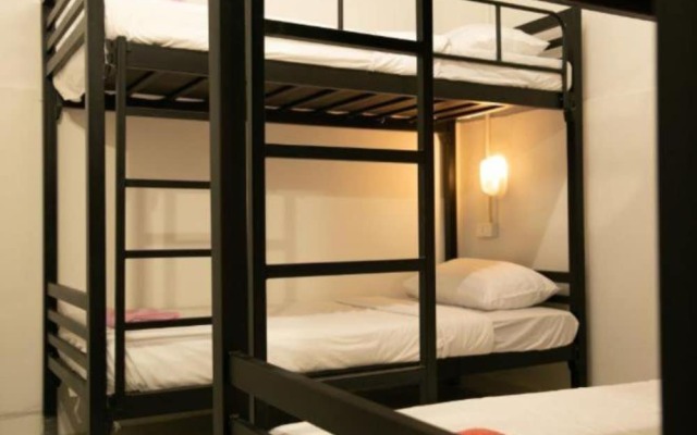 3 Plus 1 Hostel