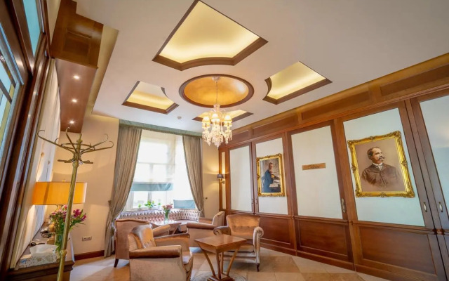 Thanhoffer Villa
