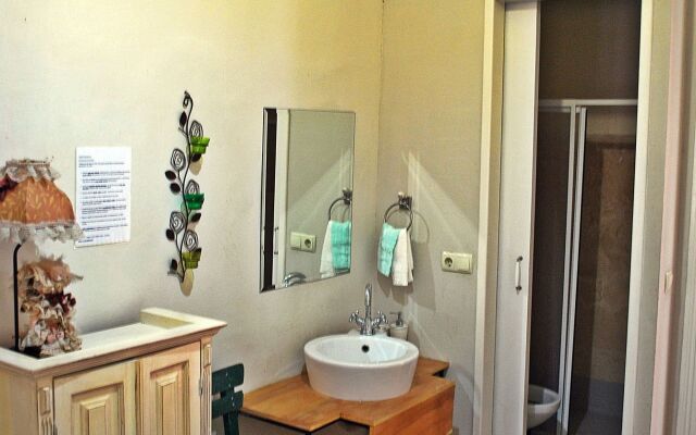 Eolya Guest House