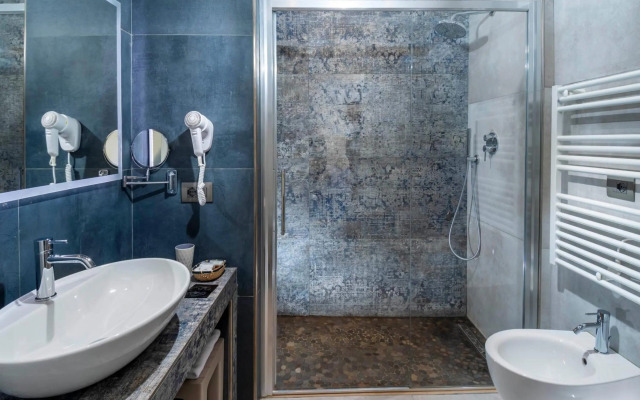 Primrose Residence Hotel