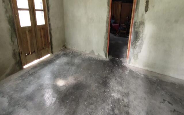 Natural Stone Homestay Syariah - Hostel