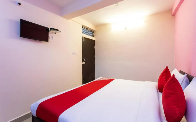 OYO 27817 Hotel Decision