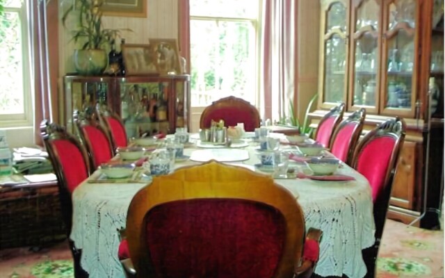 Brynhonddu Country House B&B