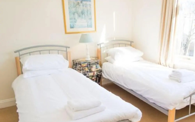 Host Stay Apartment 5 York Terrace