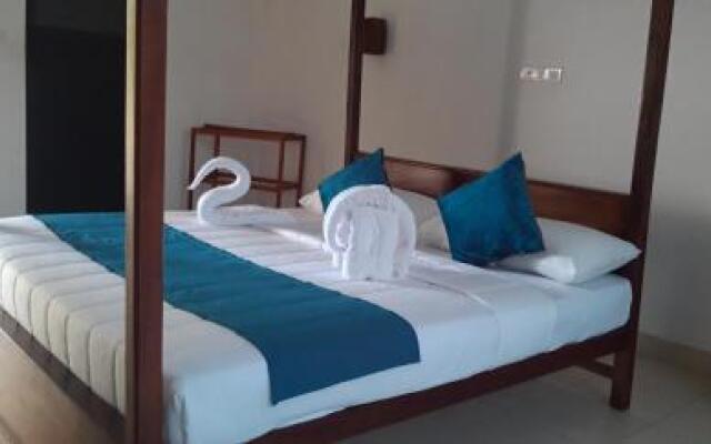 Mahinda Hotel and Restaurant