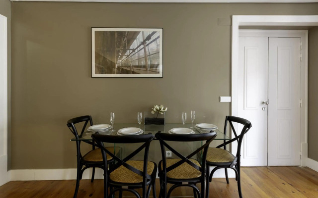 Dockside Apartment by Innkeeper