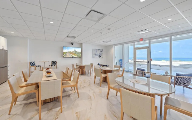 The Beach House 2 Bedroom Condo