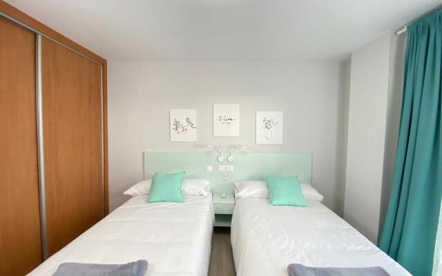 Apartamento nuevo, accesible y con piscina !!!