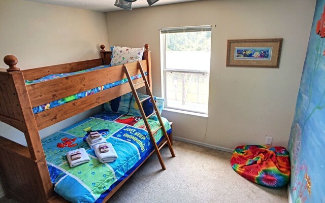 Emerald Island Resort Six-bedroom