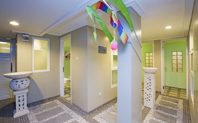 Flamingo Dewata Suite