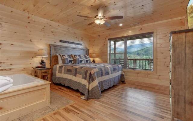 All About The View - Six Bedroom Cabin