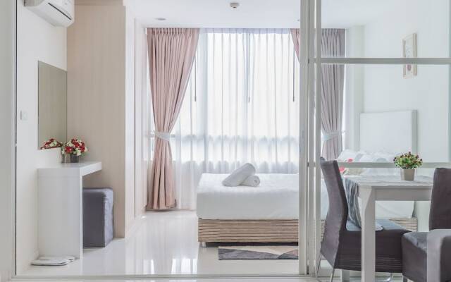 Locals Bangna Elements Srinakarin