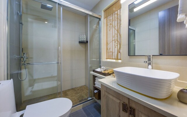 Floral Hotel Red Forest Yuyao