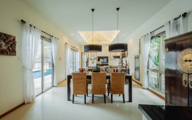 Ivory Pool Villa in Nai Harn Villa