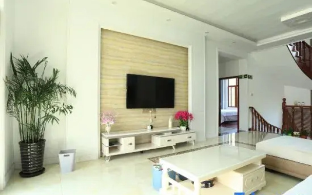 Shanghai Jiating Fengmingju Homestay