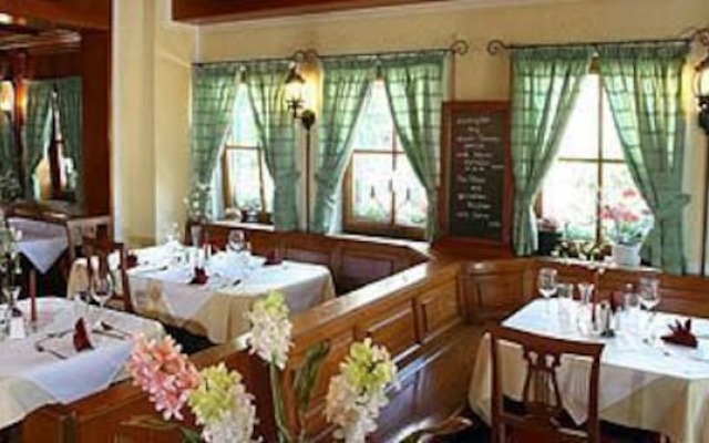 Airport Regent Hotel