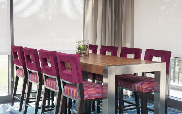 SpringHill Suites Chicago O'Hare by Marriott