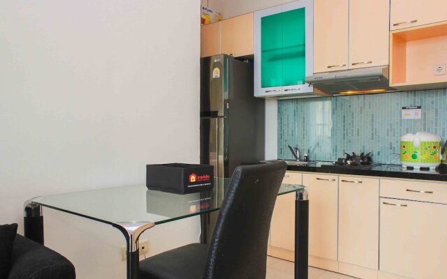 Fully Furnished with Cozy Design 2BR The Bellezza Apartment