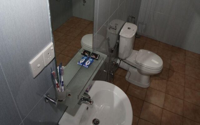 Tharusha White House Hotel