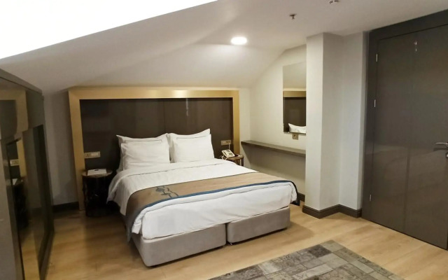 Peyk Hotel
