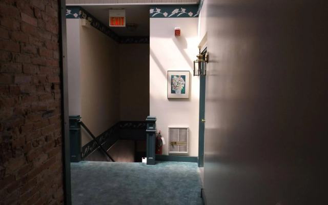 Hermanns European Inn