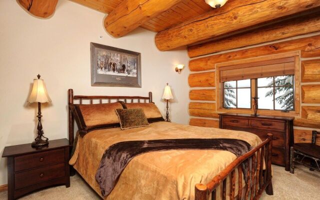 Paradise Meadow Lodge