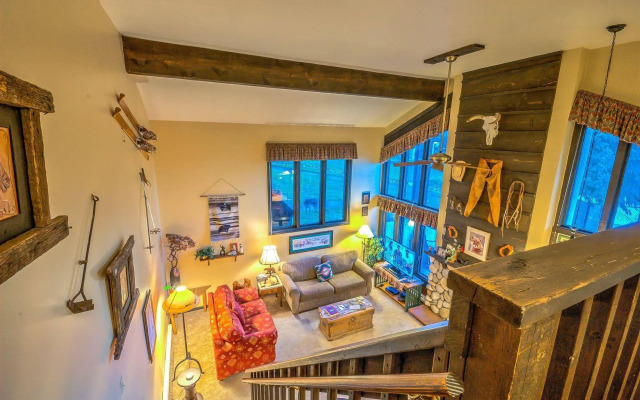 Hillsider by Retreatia