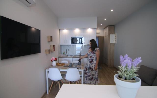 Lakones Deluxe Suites