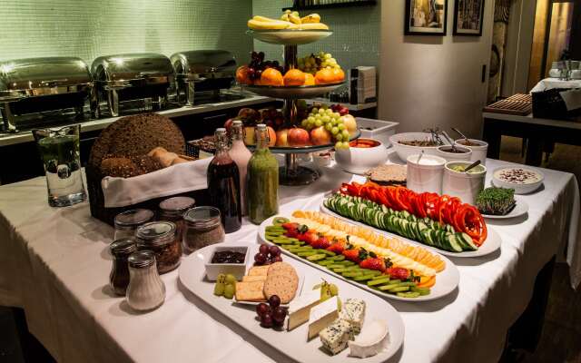 Best Western Plus Time Hotel