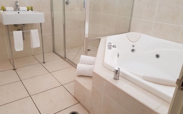 Mayfield on Montville