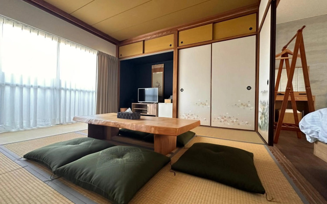Travel&Book Hotel Hulaton Cabin Takamatsu - Hostel – Guest Rooms – Takamatsu