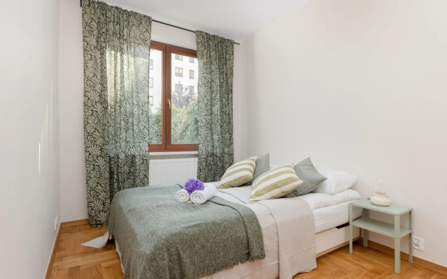 Apartment Warsaw Bobrowiecka by Renters