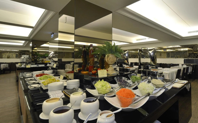 King's Paradise Hotel