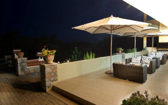 Miraluna Hotel