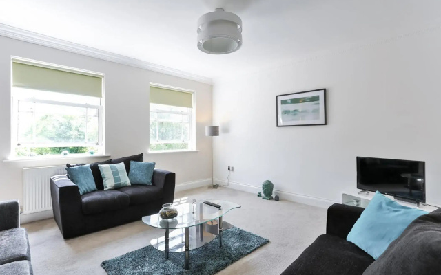 KVM - Jubilee Mansions Apartment by KVM Serviced Accommodation