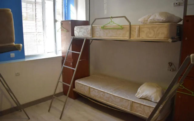 Sleep Studio Hostel